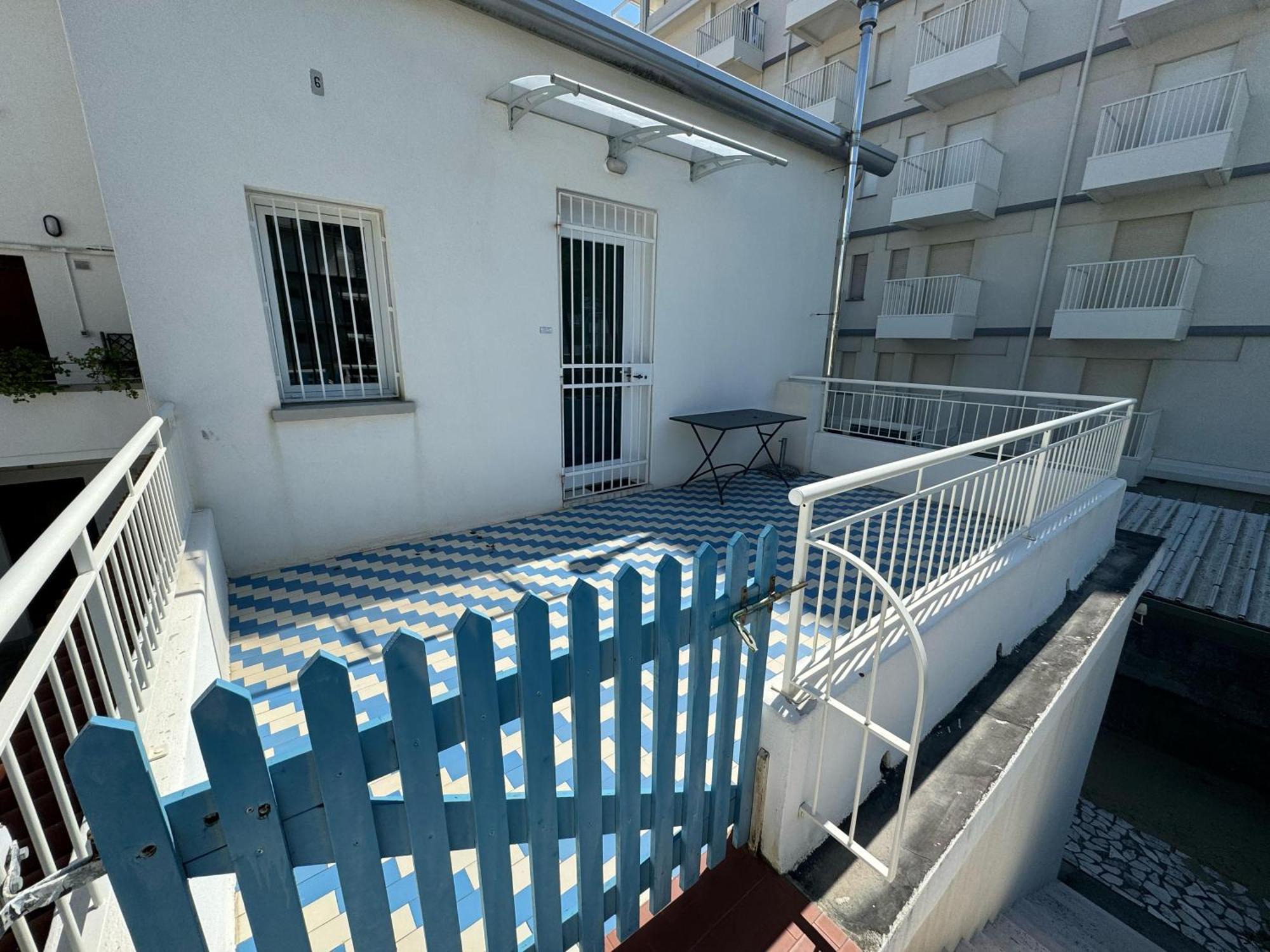 App4Rent Villa Zanetti - Appartamenti Con Spiaggia Privata Frontemare Lido di Jesolo Ngoại thất bức ảnh